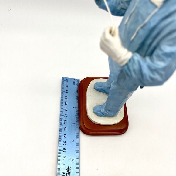 Masters of Miracles Gifted Hands Doctor Figurine Statue Limited Edition‎ - Picture 8 of 10